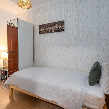 Renovated Feb25 Clerigos Cozy Balcony With Self Check In Appartement
